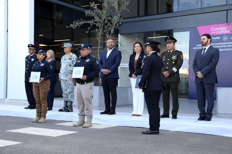 AYUNTAMIENTO DE PUEBLA CELEBRA EL DÍA DEL POLICÍA MUNICIPAL ENTREGANDO CONDECORACIONES A ELEMENTOS DESTACADOS