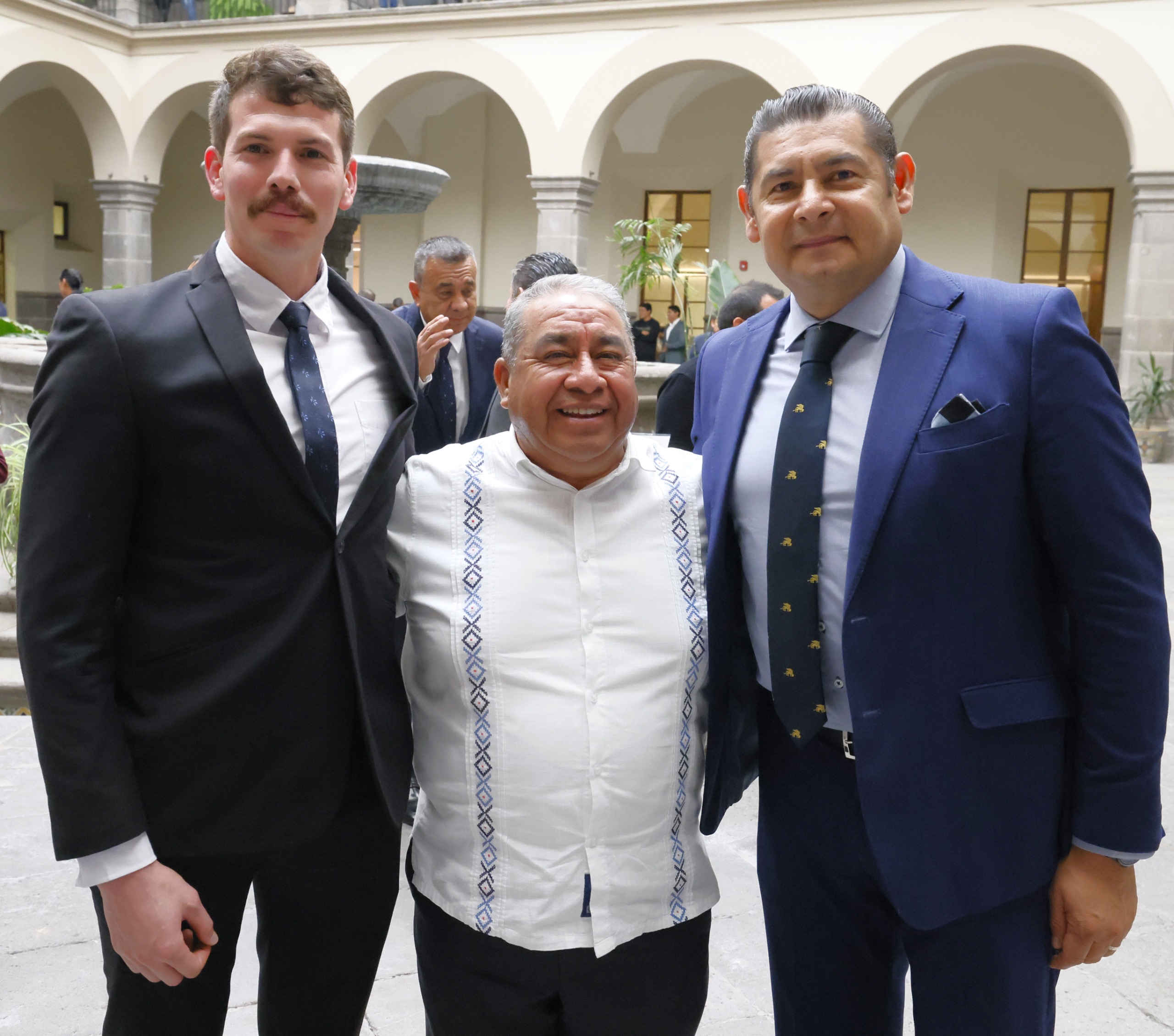 Designa Severiano de la Rosa Romero, a nuevo Secretario de Seguridad Ciudadana
