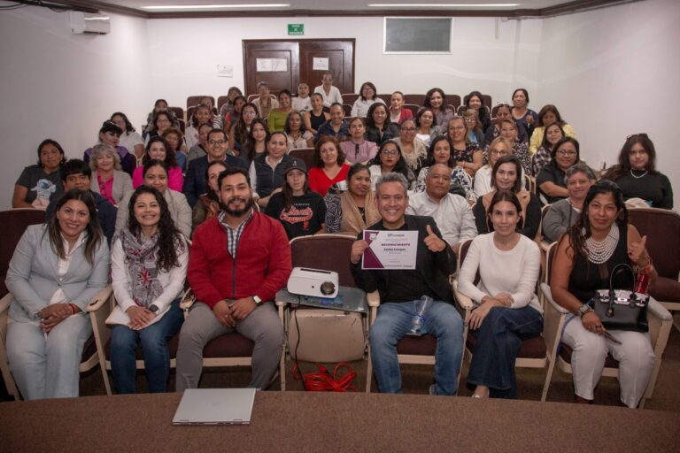 Ofrece Gobierno de la Ciudad conferencia “Marketing para tu negocio” a emprendedoras