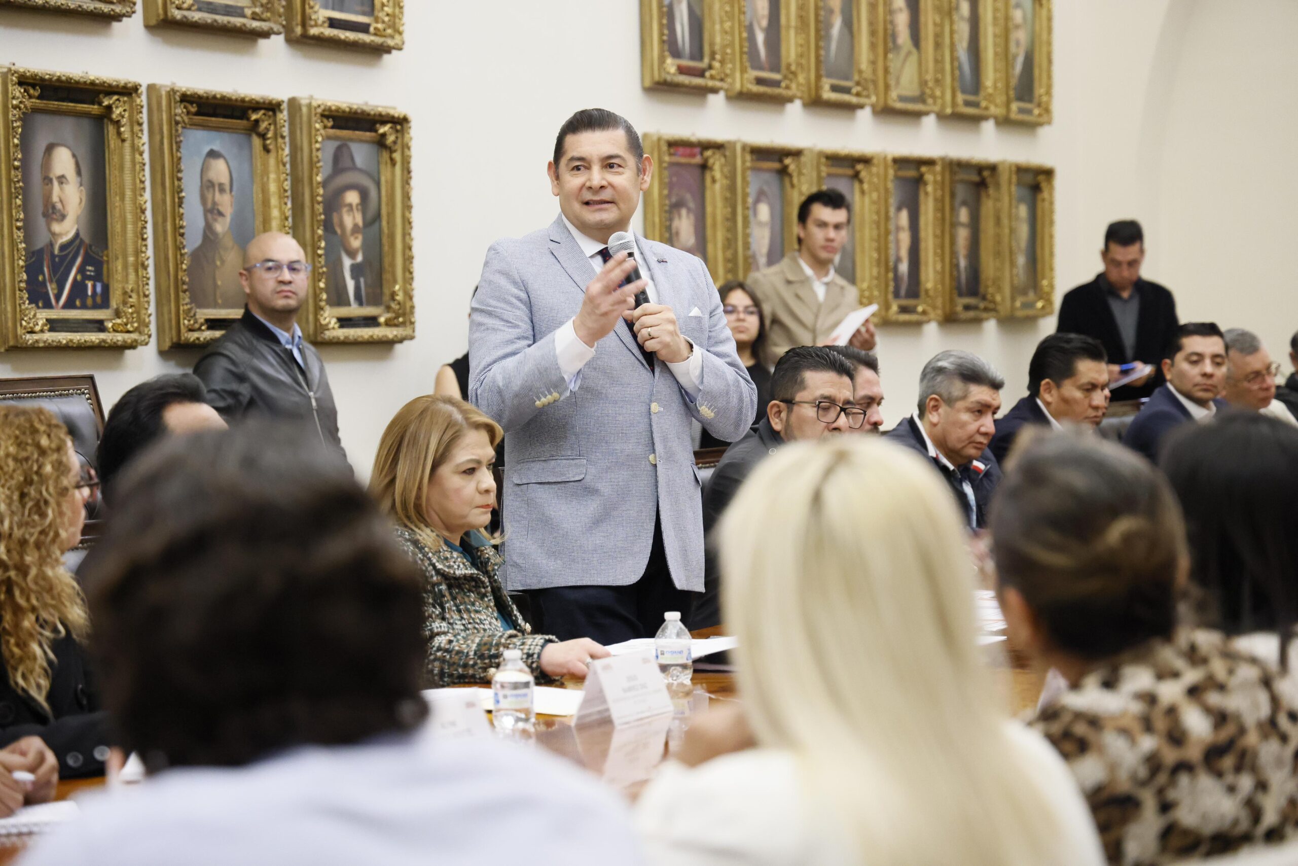 Gobierno de transición en Puebla: rumbo a una administración eficiente, ética y socialmente responsable