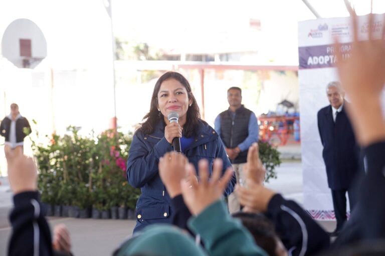 Promueve Lupita Cuautle el cuidado del medio ambiente entre niñas y niños de San Andrés Cholula