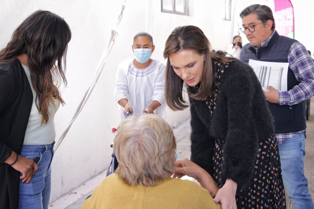 ENCABEZA MARIELISE BUDIB TERCERA ENTREGA DE APARATOS ORTOPÉDICOS