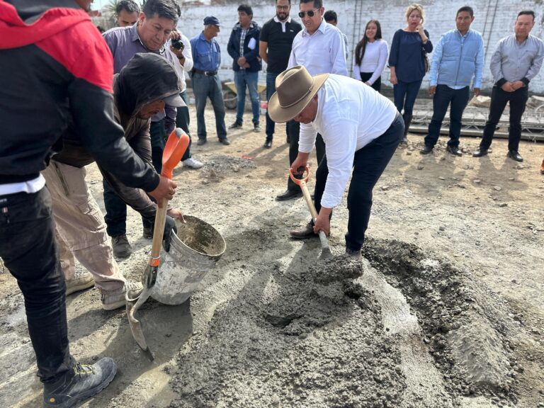 Construye Severiano de Rosa parque recreativo en Pinos del Sur, Amozoc.
