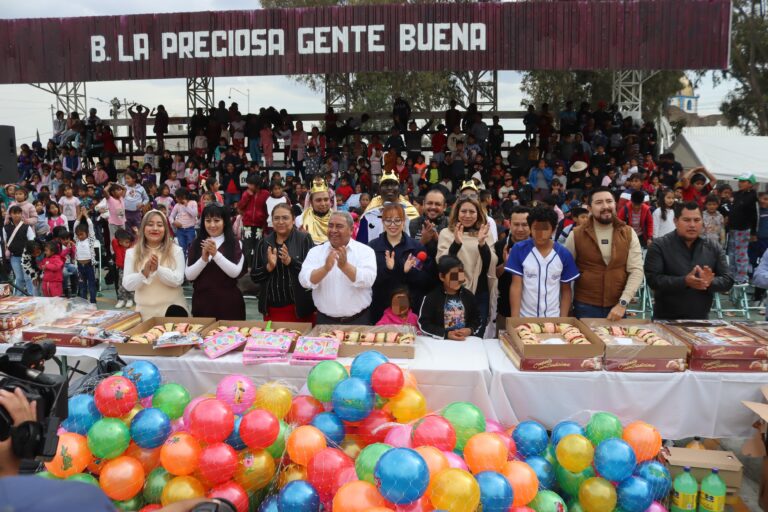 Severiano de la Rosa se suma al Juguetón 2025 y lleva sonrisas a la niñez del municipio de Amozoc.