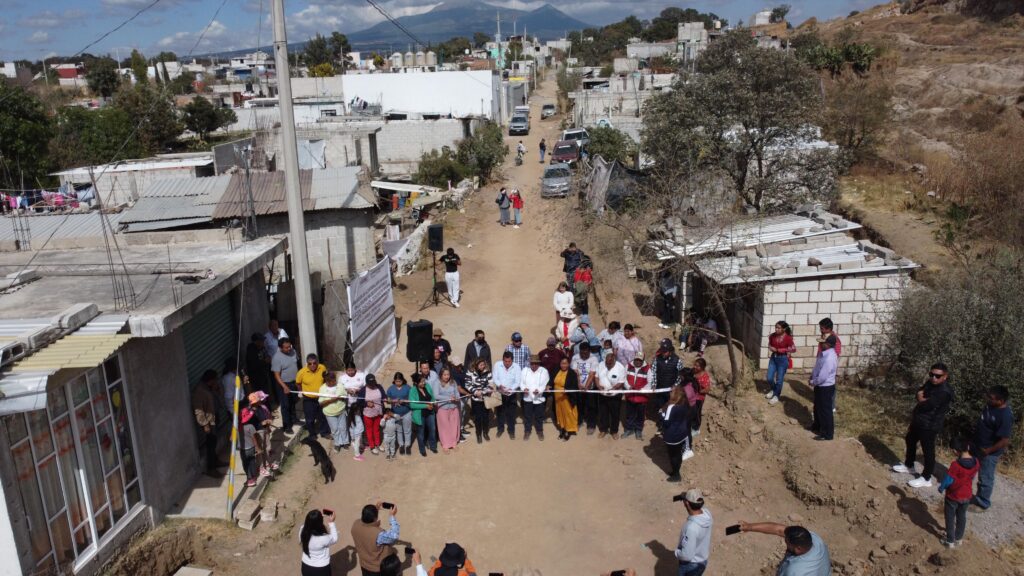 Severiano de la Rosa renueva drenaje y crea principal calle en San Diego Ecatepec, 1ª Sección en Chachapa Amozoc.
