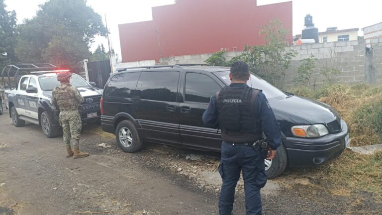 LA SSCYPC DE CUAUTLANCINGO ASEGURA DOS VEHÍCULOS CON REPORTE DE ROBO