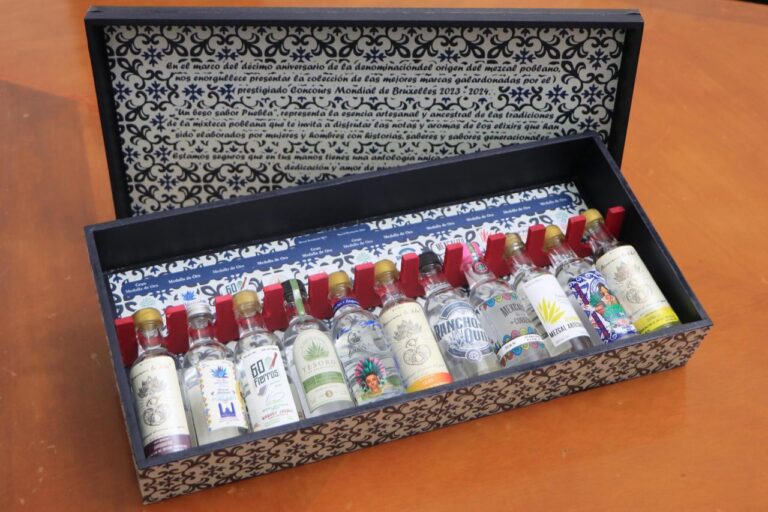 Productores de mezcal poblano participarán en Wine Paris 2025