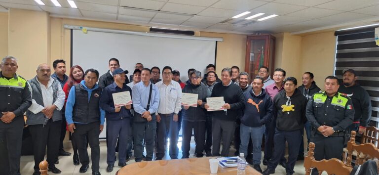 LA DIRECCIÓN DE SEGURIDAD VIAL DE LA SSCYPC DE CUAUTLANCINGO REALIZÓ EL TALLER “MANEJO A LA DEFENSIVA”