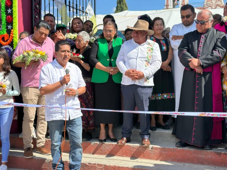 Inicia en Amozoc la Feria de San Salvador Chachapa 2025