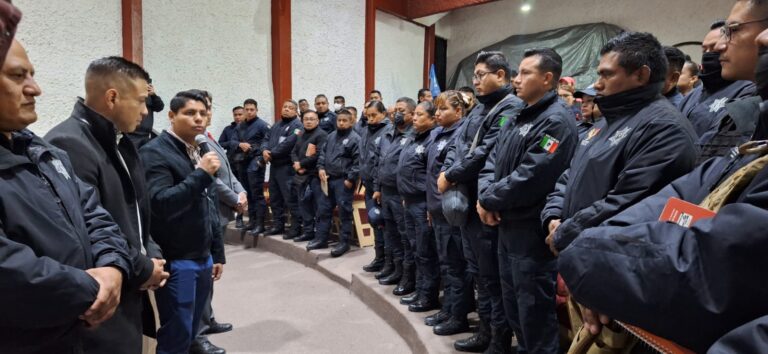 RECONOCE OMAR MUÑOZ LABOR DE LOS ELEMENTOS DE LA SSCYPC DE CUAUTLANCINGO