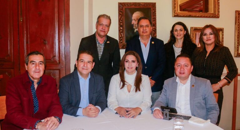 Coinciden empresarios poblanos y comisión de trabajo en San Lázaro, en sanear cartera vencida del INFONAVIT
