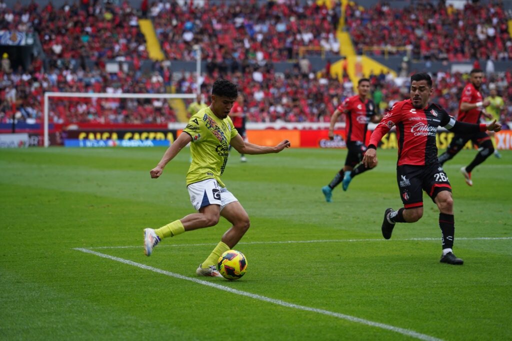 Con golazos el Puebla pierde ante los Rojinegros