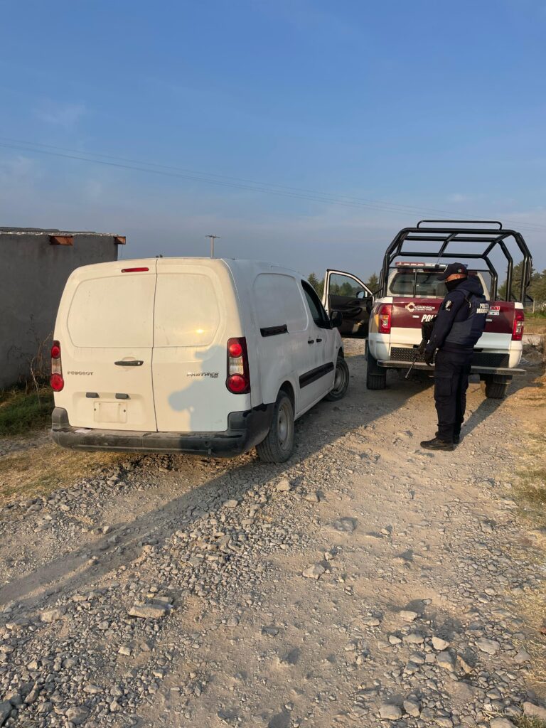 Policía Municipal y Marina continúan dando resultados en la recuperación de vehículos