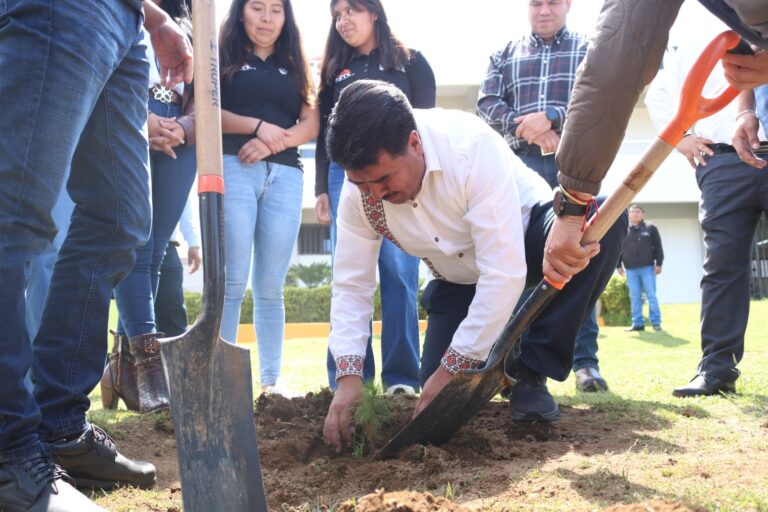 Firman convenio de colaboración Bienestar e Instituto Tecnológico Superior de Tlatlauquitepec