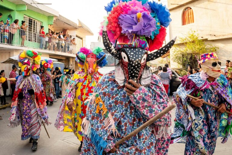 Académico IBERO Puebla explica la importancia de la temporada de carnavales