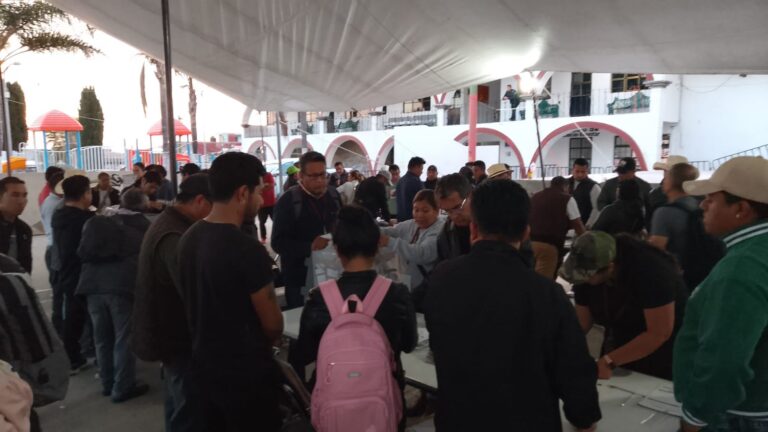 WhatsAppSIN INCIDENTES Y EN CIVILIDAD, CONCLUYE ELECCIÓN DE SAN MIGUEL CANOA 2025-03-02 at 21.37.31