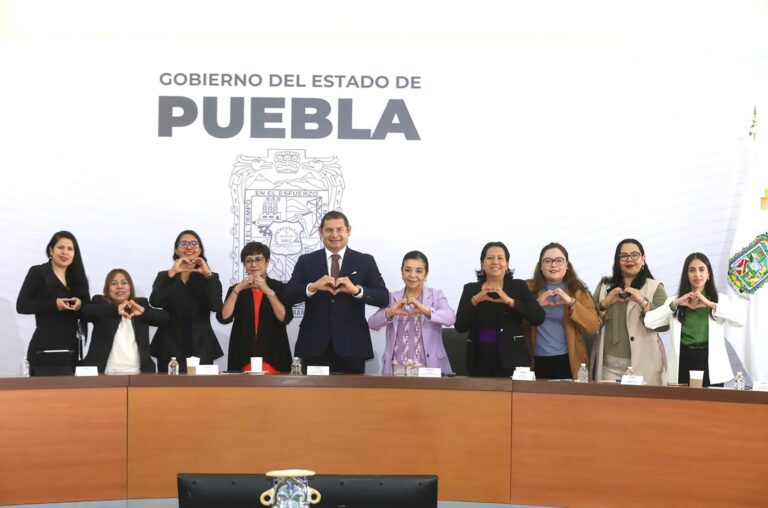 Puebla, líder en aportaciones al IMSS-Bienestar: Alejandro Armenta