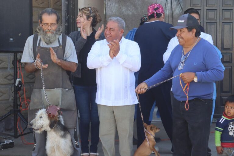 Realiza Severiano de la Rosa acciones en beneficio de los seres sintientes en Amozoc.