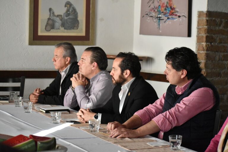 Gobierno de la Ciudad mantiene diálogo con la sociedad por el Programa “Estacionamiento Rotativo”