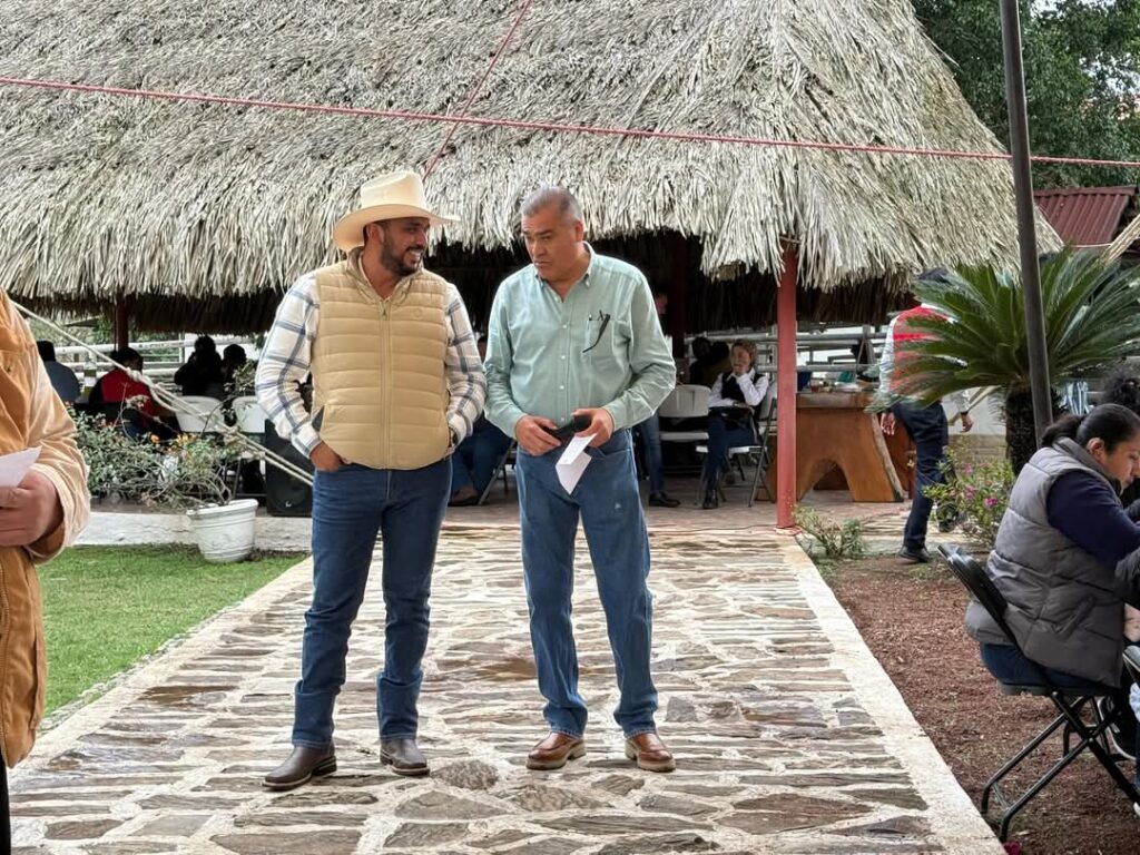 El grito “Ponte Vargas” acompaña el recorrido de Neto García, candidato a alcalde en Venustiano Carranza.