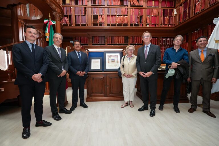 Reconoce Pepe Chedraui al embajador de Países Bajos como visitante distinguido