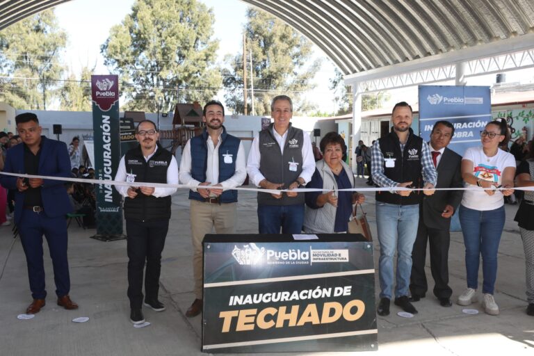 Entrega Pepe Chedraui techado escolar en el Jardín de Niños Tzitzilini