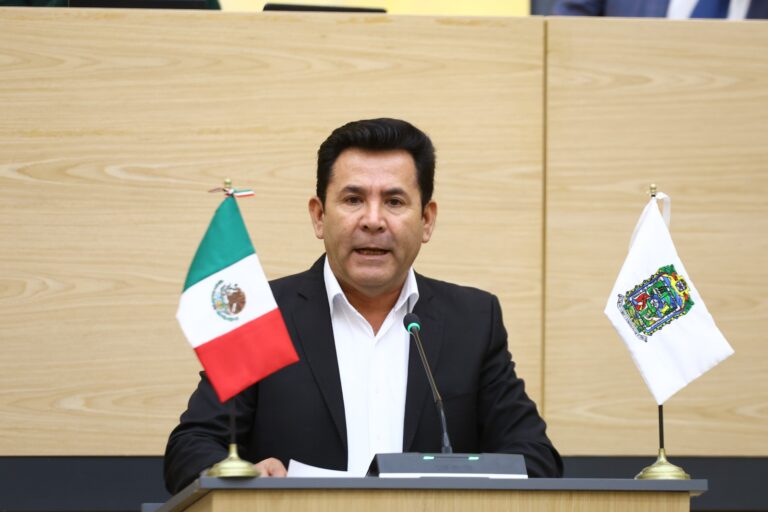 Llama diputado Miguel Trujillo a redoblar esfuerzos para garantizar seguridad en Amozoc