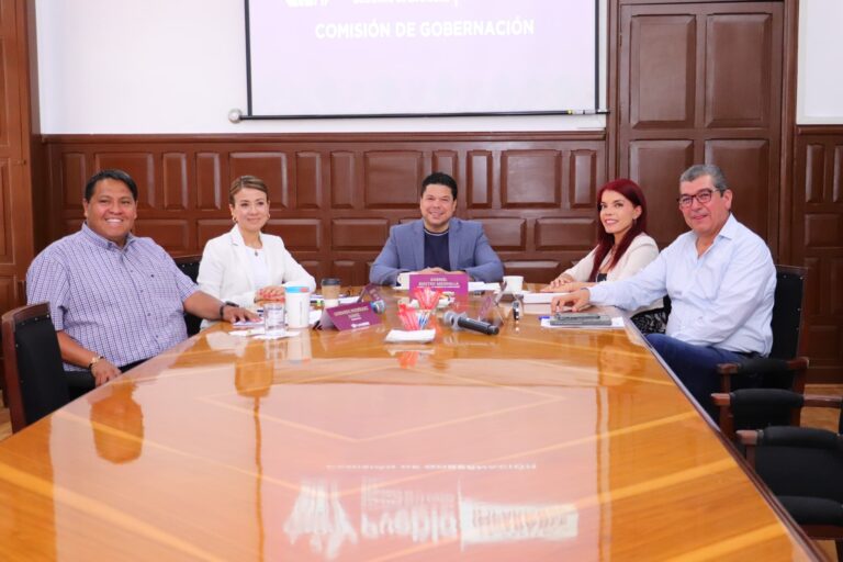 Aprueba Comisión de Gobernación modificaciones a resolución sobre espacios públicos para festividades