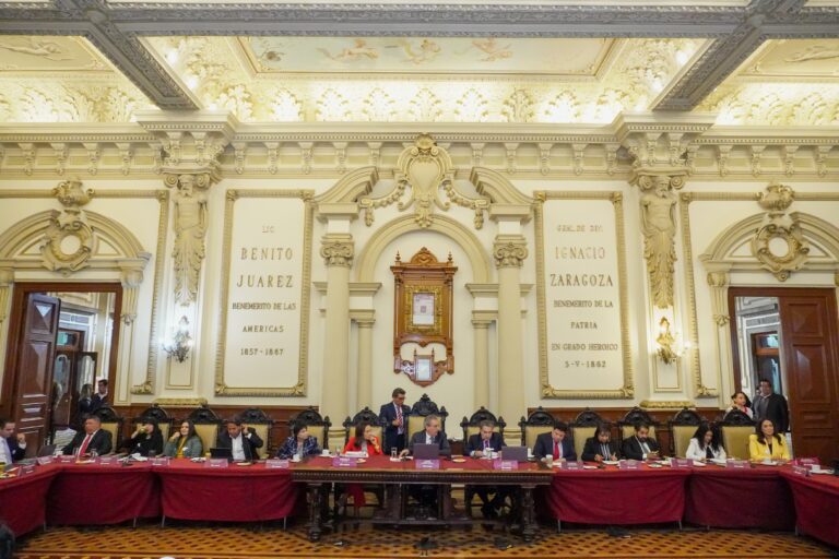 Aprueba Ayuntamiento de Puebla Reglas de Operación del Estacionamiento Rotativo 2024-2027