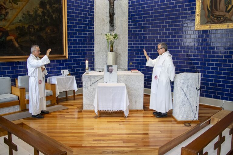 IBERO Puebla da el último adiós al papa Francisco