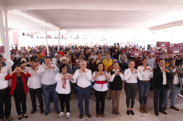 Gobierno de Puebla apoya a productores tras heladas en Chiautzingo