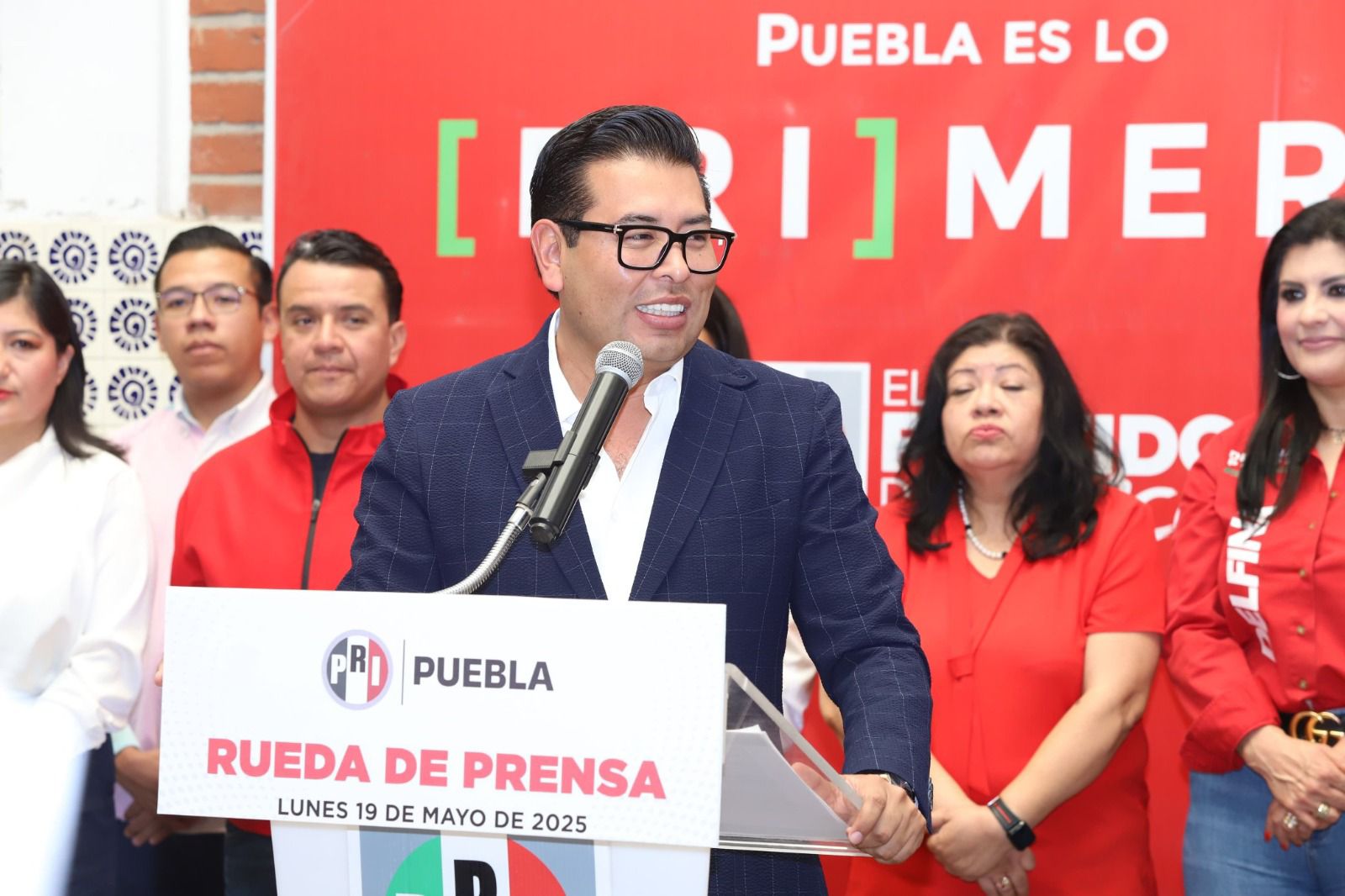 PRI propone incluir la Inteligencia Artificial en escuelas mexicanas