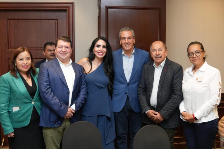 Reunión de la AALMAC