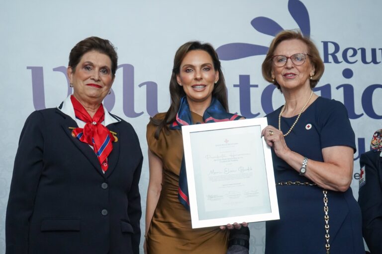 MariElise Budib Cruz Roja Puebla