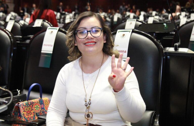 Julieta Vences Samuel Aguilar