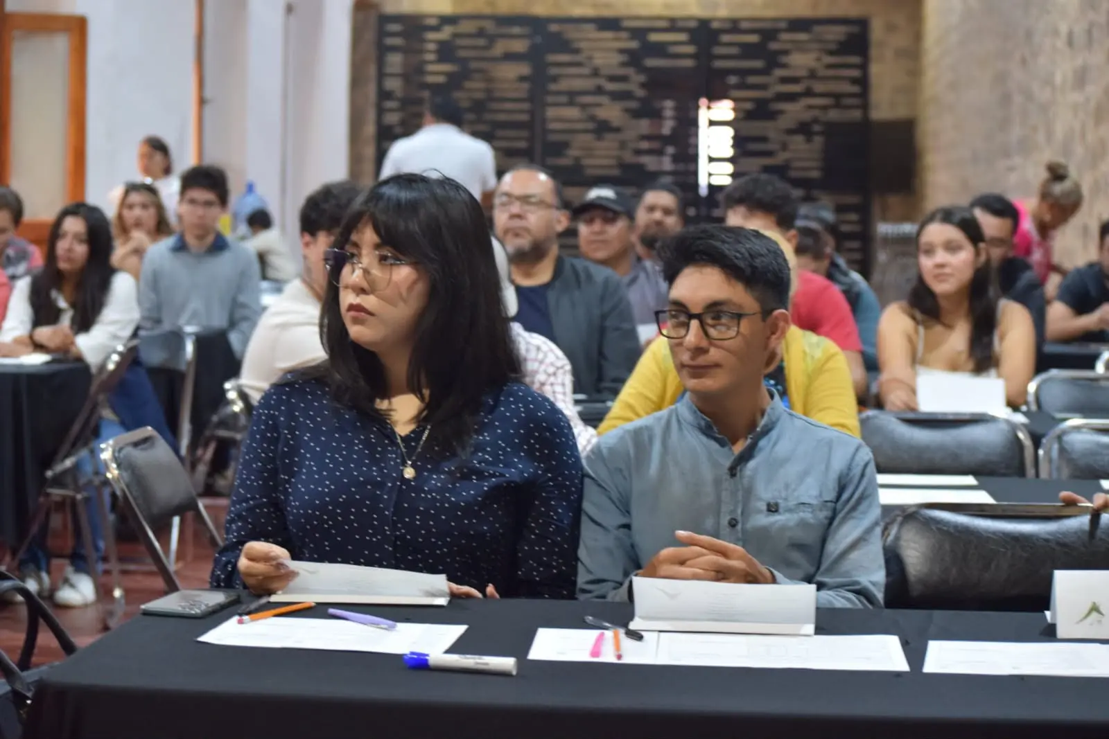 Secretaría de Desarrollo Turístico de Puebla y Ayuntamiento de Zacatlán, imparten capacitación sobre “Distintivo M” a empresas turísticas