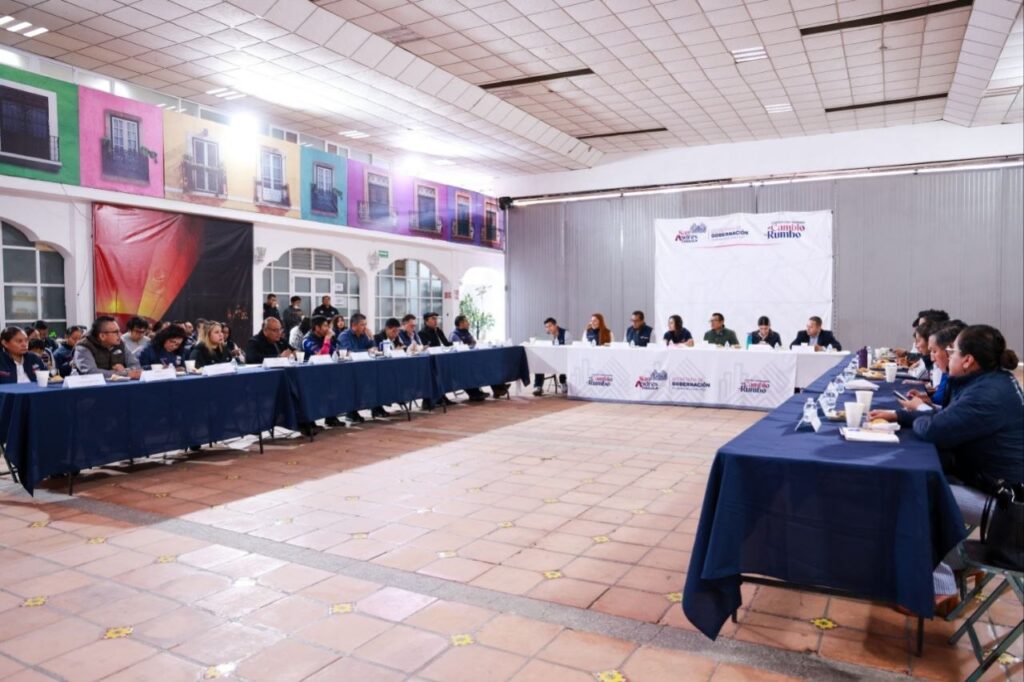 Lupita Cuautle acuerda acciones inmediatas para mejorar los servicios en juntas auxiliares, inspectorías y delegación