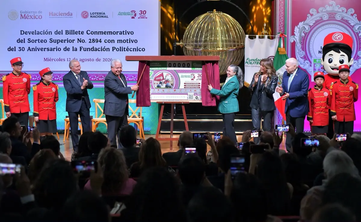 Lotería Nacional homenajea a la Fundación Politécnico con billete del Sorteo Superior