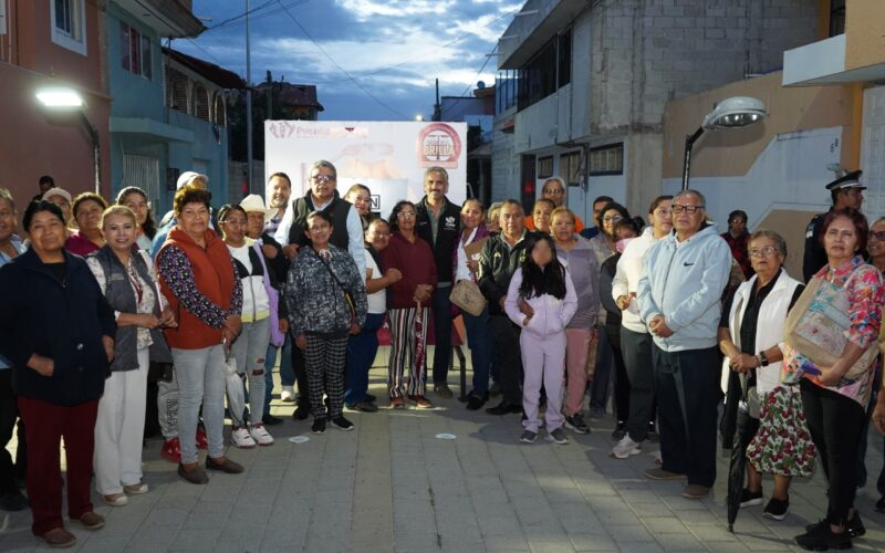 Puebla Brilla moderniza 230 luminarias en Santa Margarita