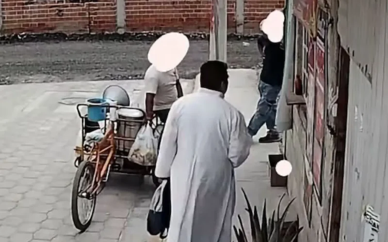 ¡Ojo! Falso sacerdote en Tehuacán pide dinero a cambio de bendiciones