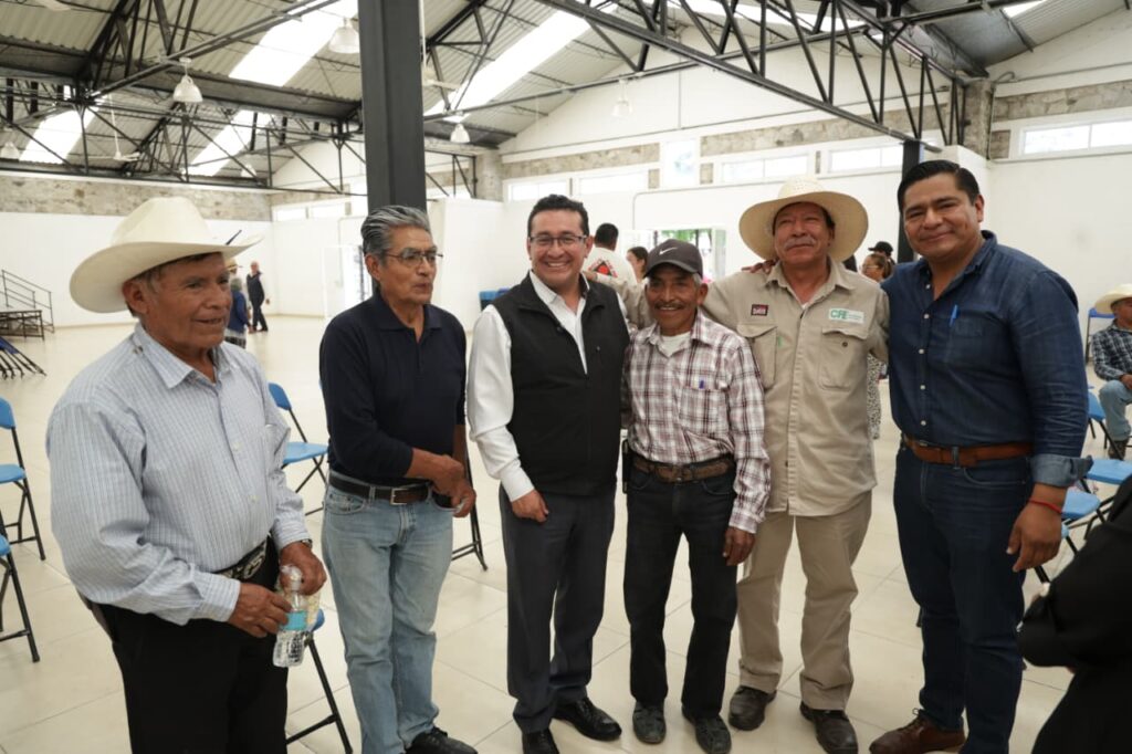 Fortalece diputado Pável Gaspar Ramírez el diálogo con empresarios, productores y liderazgos sociales de Santa Clara Ocoyucan
