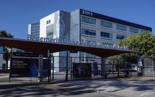 ¿Te quedaste sin lugar en la BUAP? Esto propone Armenta