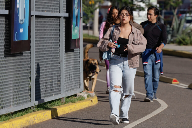 alumnos nuevos BUAP 2025