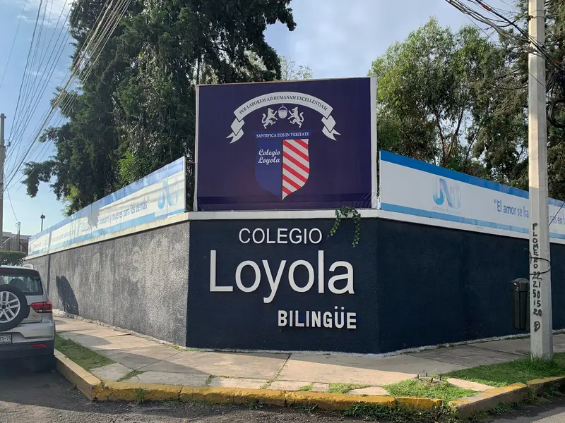 Publicación de alumno por imágenes de armas genera alerta en el Colegio Loyola
