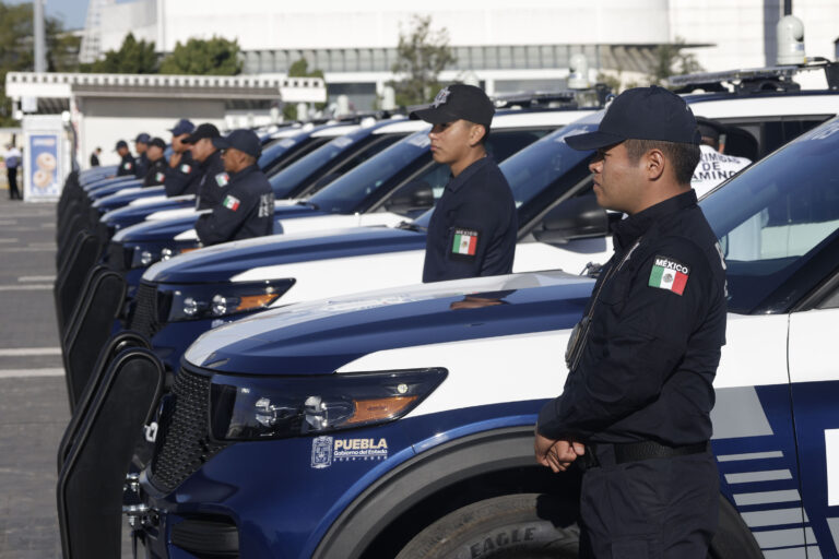 Dan de baja a 60 policías estatales involucrados en investigaciones disciplinarias: SSP