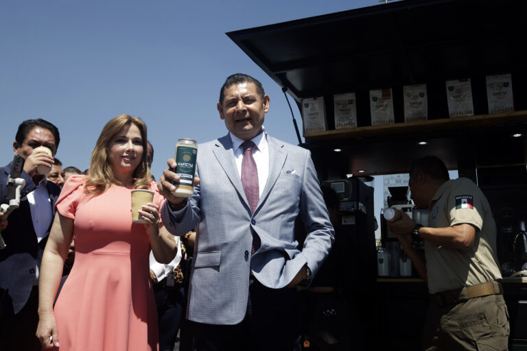 cafetería móvil Cinco de Mayo