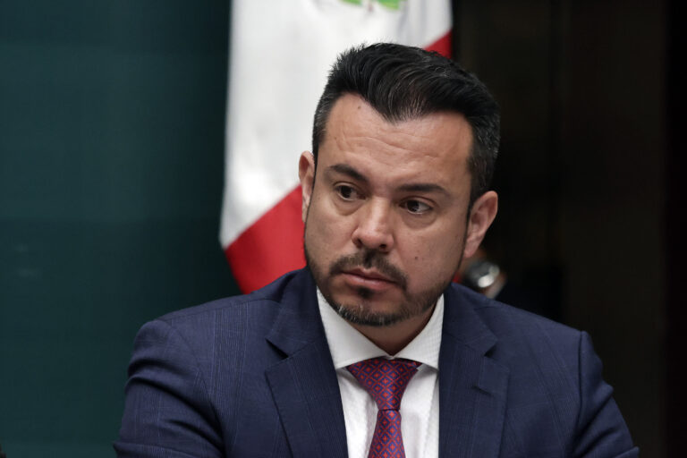 GOBIERNO ESTATAL . JOSÉ LUIS GARCÍA PARRA
