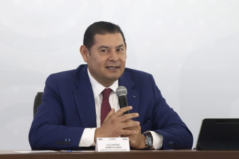 Llegará a Puebla nueva fábrica de paneles solares