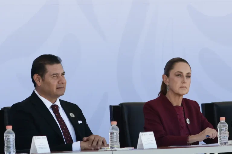 Sheinbaum pone a Puebla como ejemplo de inversión migrante