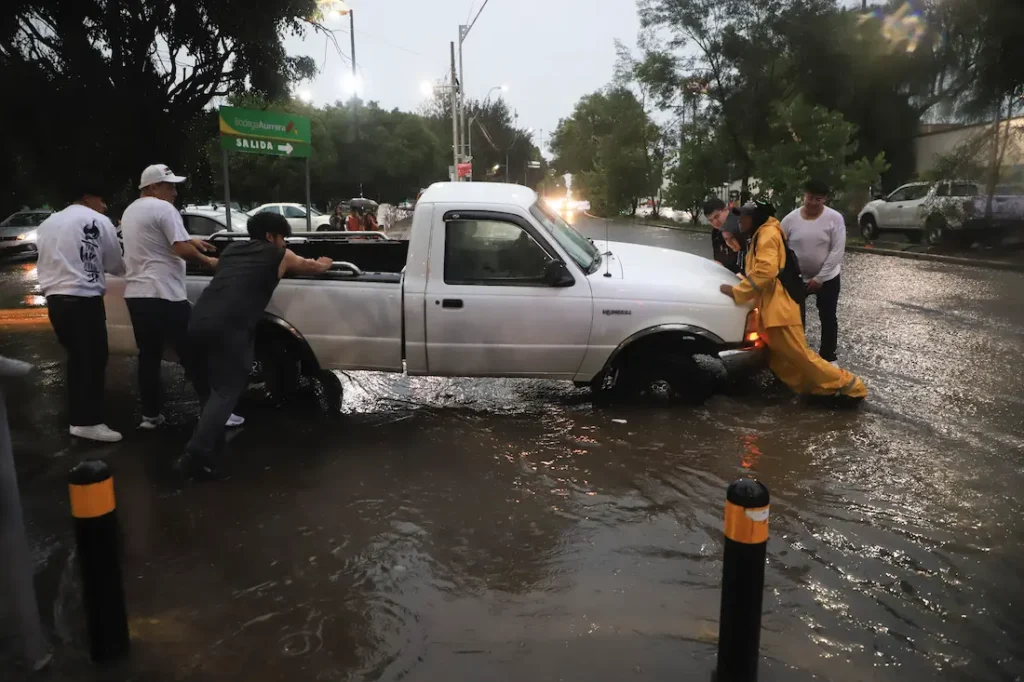 Puebla se prepara para las lluvias con 97 brigadas